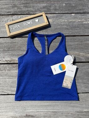Vuori Halo Performance Crop 2.0 Copenhagen Blue Size XS NWT 💙✨